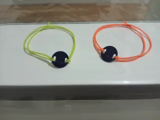 Tummy con logo esmaltado de Aristocrazy. No usadas