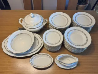 Vajilla antigua porcelana hilo oro