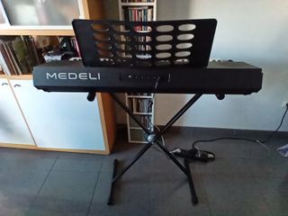 Teclado Medeli M331