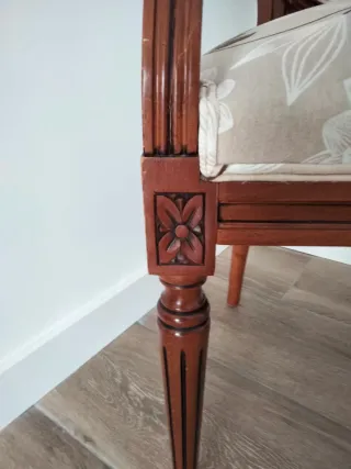 Sillas Luis XVI Tela y Madera