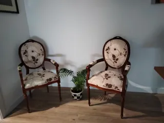 Sillas Luis XVI Tela y Madera