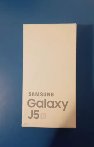Samsung Galaxy J5 6 Beige