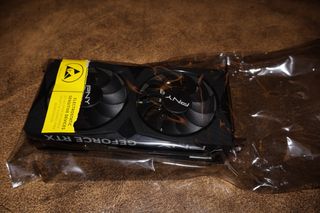 NVIDIA RTX 4060 - Como nueva (Caja original)