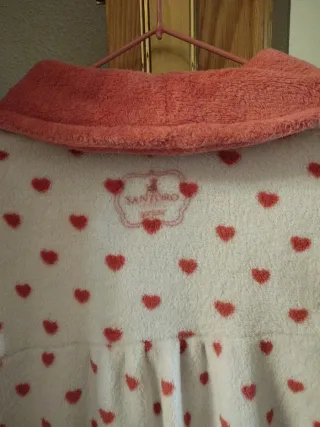 Bata Gorjuss niña corazones