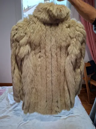 Chaqueta de zorro beige