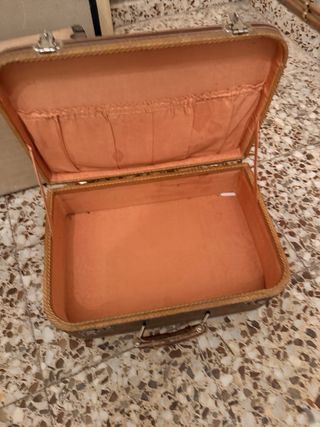 Lote 7 Maletas Vintage Beige y Marrones