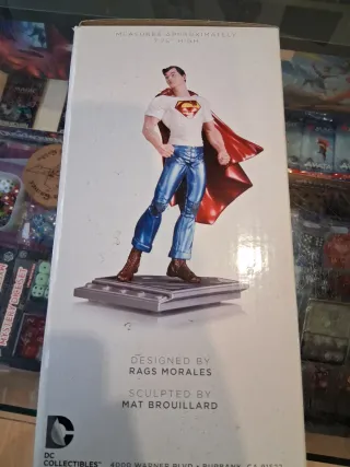 Estatua Superman by Rags Morales DC Collectibles