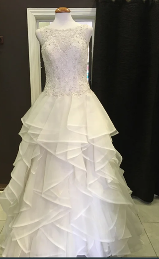 Vestido de Novia Blanco con Pedrería