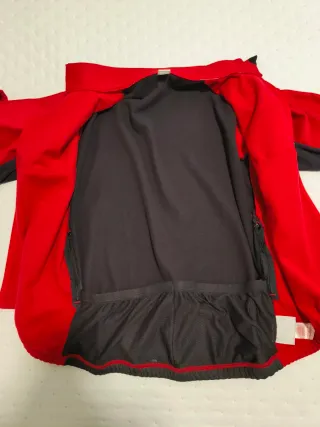Chaqueta Ciclismo Roja y Negra