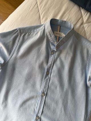 Camisa azul claro cuello mao