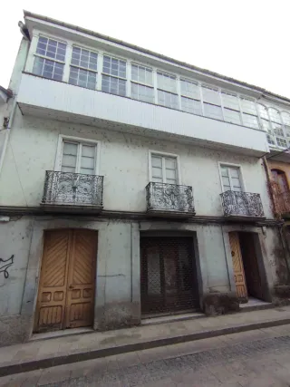 Casa Edificio en casco histórico en Monforte