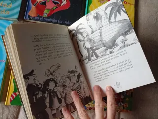 Libros infantiles Kika Superbruja