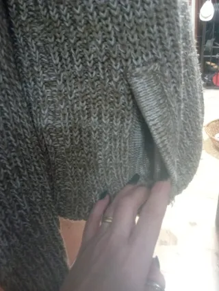 Maglione con tasche beige/grigio