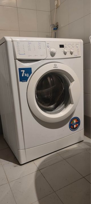 Lavadora Indesit 7kg A++