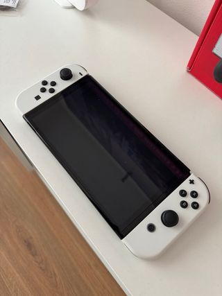Nintendo Switch OLED Blanca y Negra