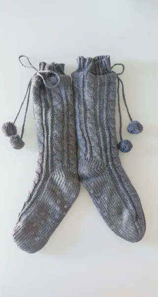 Calcetines antideslizantes Oysho con forro interio