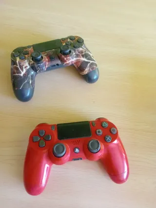 Consola PS4 (PlayStation 4) + 2 Mandos y juego GTA