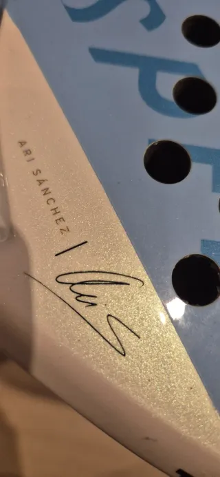 Pala Head Ari Sánchez.  Perfecto estado.