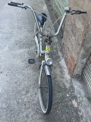 Bicicleta BH blanca