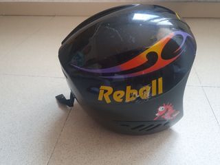 Casco Rebell Negro con pegatinas