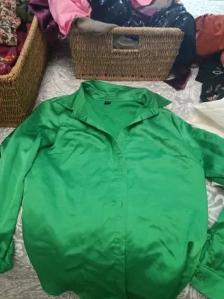 Camisa sin mangas camuflaje verde