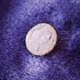 Antiguos botones ( 1 plata) Alfonso XII