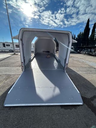 Alquiler Remolque Porta-coches Cerrado