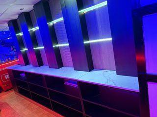 Estanterías para local y barra hosteleria