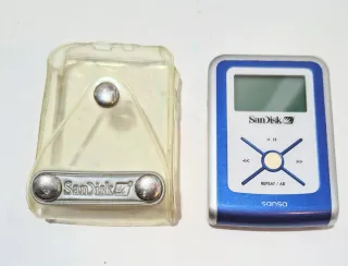Lettore MP3 SanDisk Sansa e130 Vintage