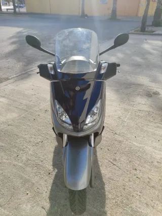 Yamaha Scooter XMAX