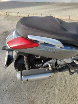Yamaha Scooter XMAX