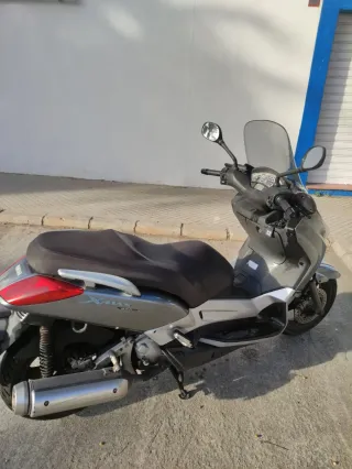 Yamaha Scooter XMAX
