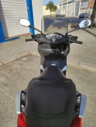 Yamaha Scooter XMAX