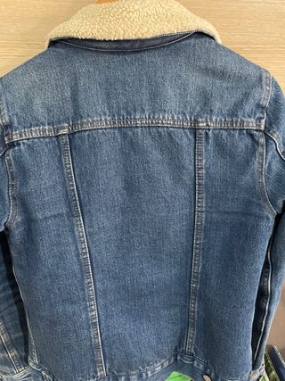 Chaqueta Levi's borreguito azul