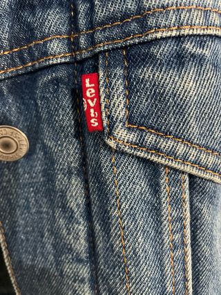 Chaqueta Levi's borreguito azul