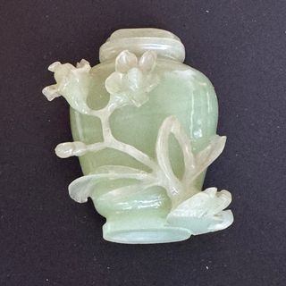 Frasco Chino Bowenita-Jadeita Antiguo