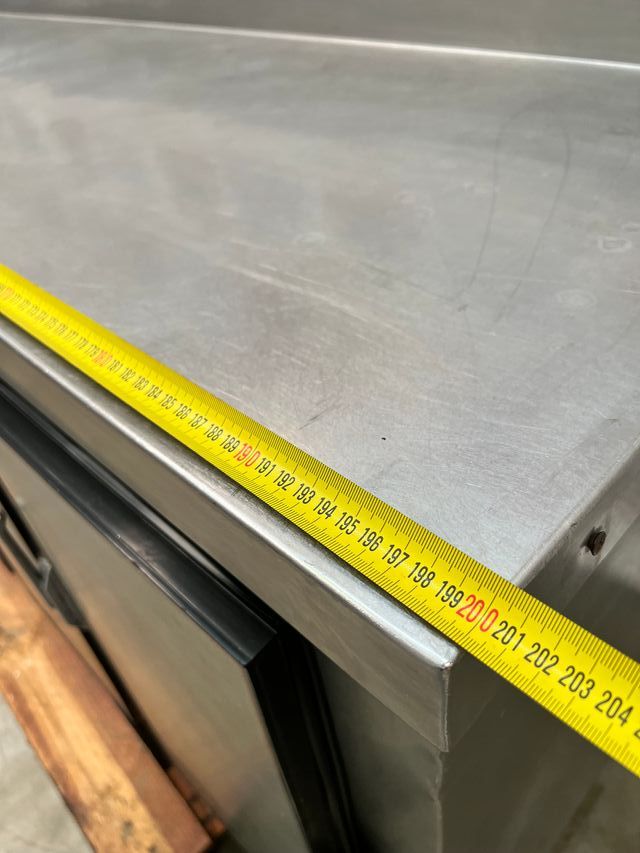 Frente mostrador 3 puertas