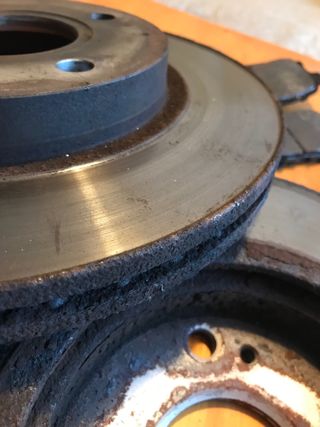 Frenos Disco y Pastillas Ford Fiesta 2009