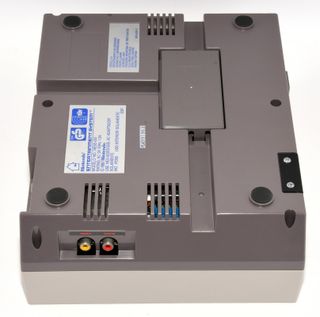 Consola Nintendo NES con Caja y Mandos