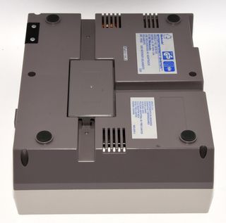 Consola Nintendo NES con Caja y Mandos