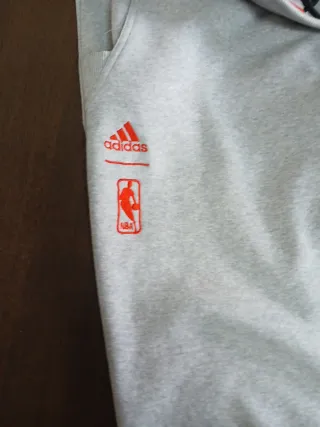 Pantalón Adidas Chicago Bulls Gris