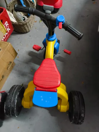 Triciclo Infantil Amarelo e Azul