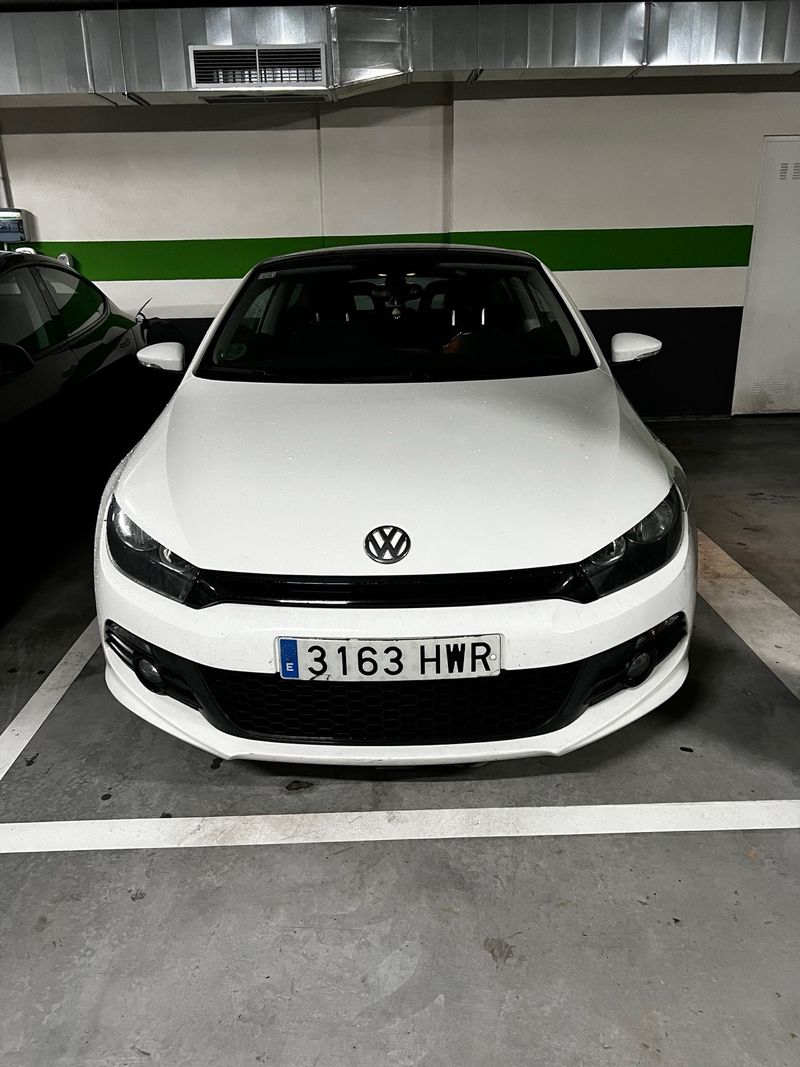 Volkswagen Scirocco 2014 - foto 1