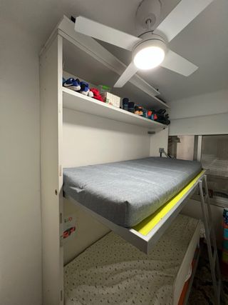 Litera abatible naranja y amarilla