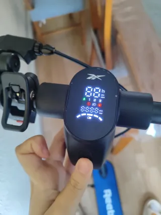 Patinete Eléctrico Reebok Urban 8.5