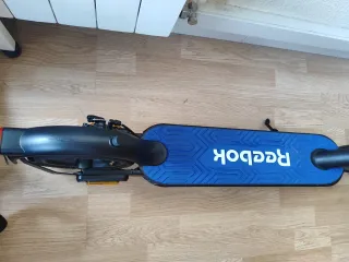 Patinete Eléctrico Reebok Urban 8.5