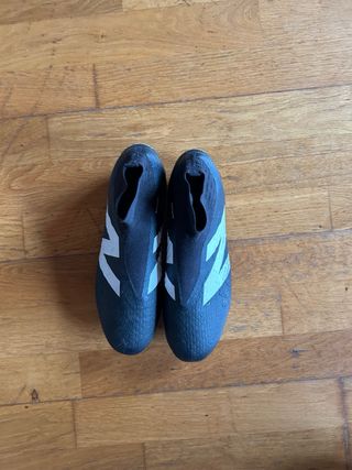 Botas de fútbol New Balance Tekla Negras