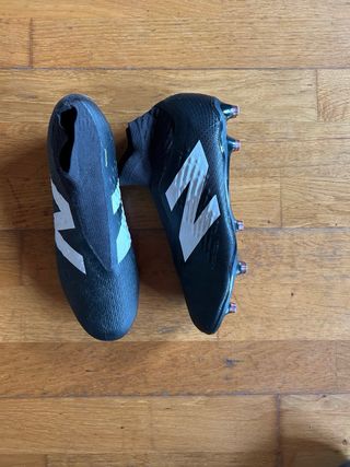 Botas de fútbol New Balance Tekla Negras