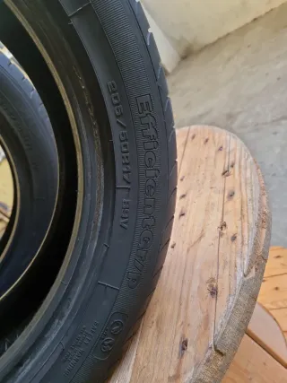 Vendo 2 Neumáticos en perfecto estado