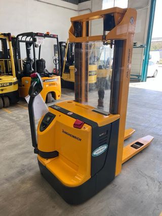 Apilador eléctrico Jungheinrich